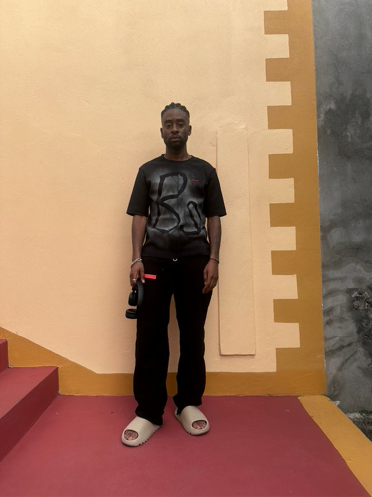 Black Grapho T-Shirt